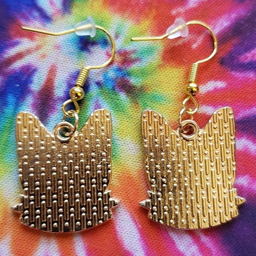 Handmade Halloween Black Cat Club Earrings - Picture 4 of 5